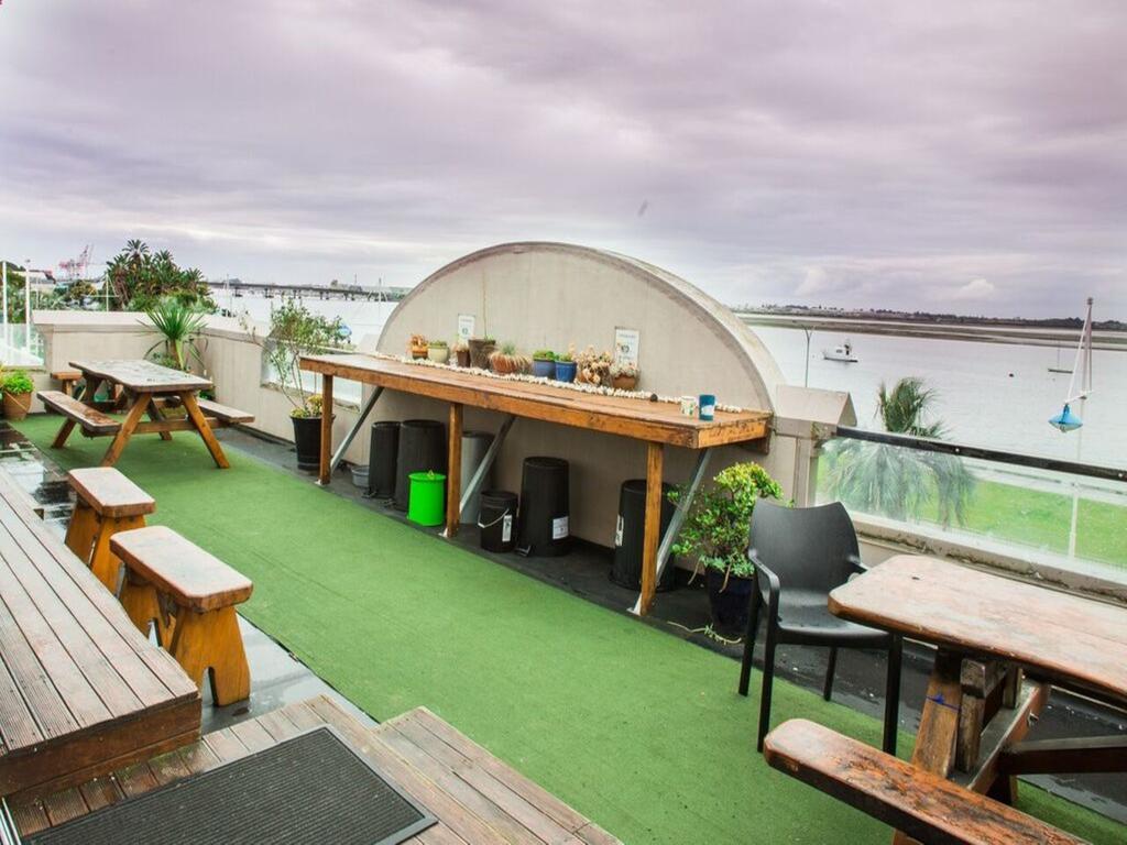 Harbourside City Backpackers Tauranga Exterior foto